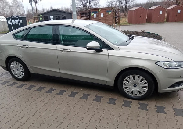 Ford Mondeo cena 56000 przebieg: 145340, rok produkcji 2015 z Radom małe 56